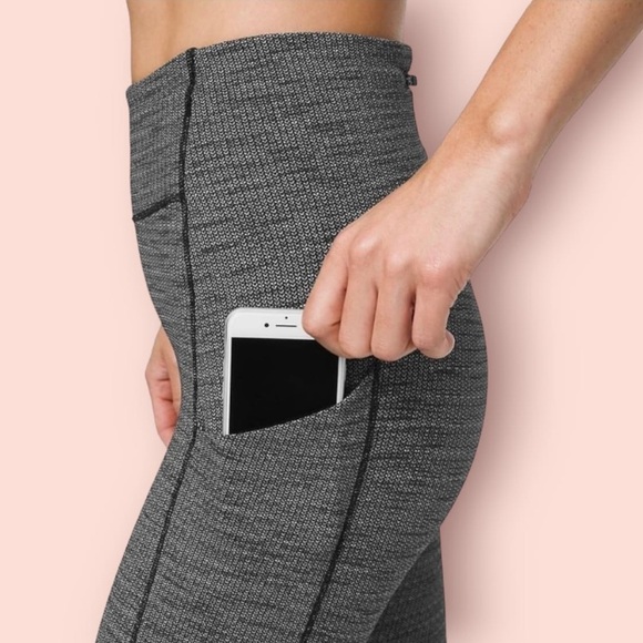 Lululemon Speed Up  Tight 28” Full On Luxtreme, Size 10 - Picture 3 of 9